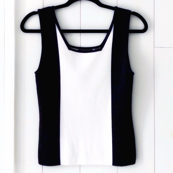 Cyrus White Black Colour Block Knit Sleeveless Top Size Medium - Picture 1 of 7